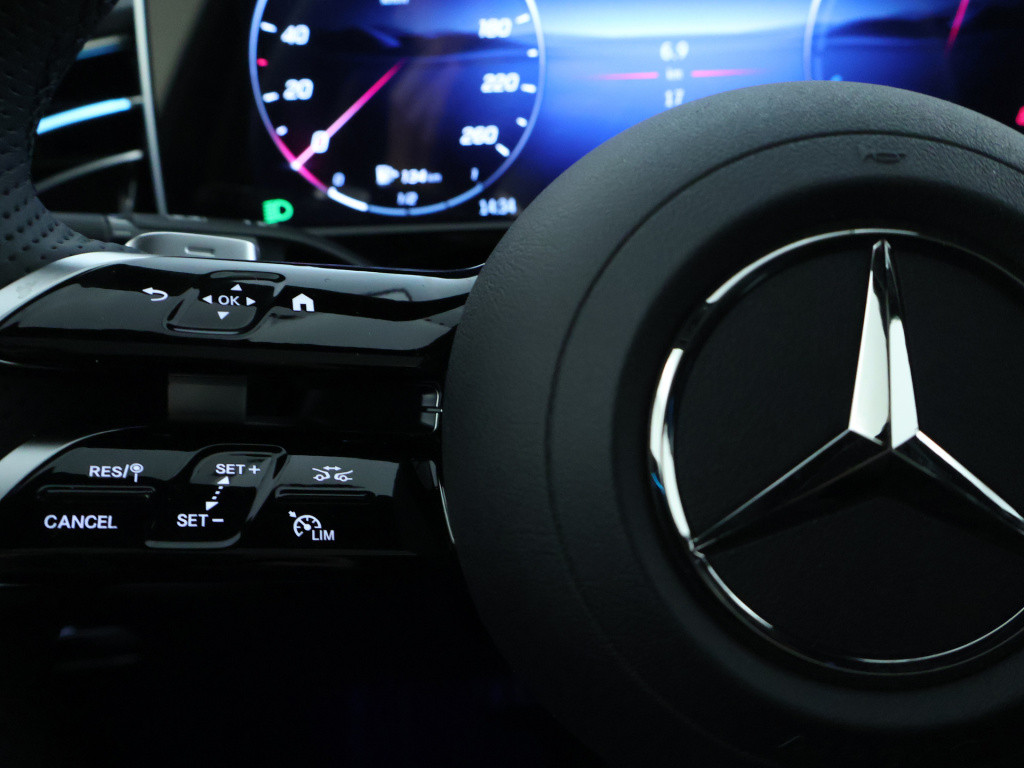 Mercedes-Benz E-Klasse estate 300 e sport edition | trekhaak | nightpakket 