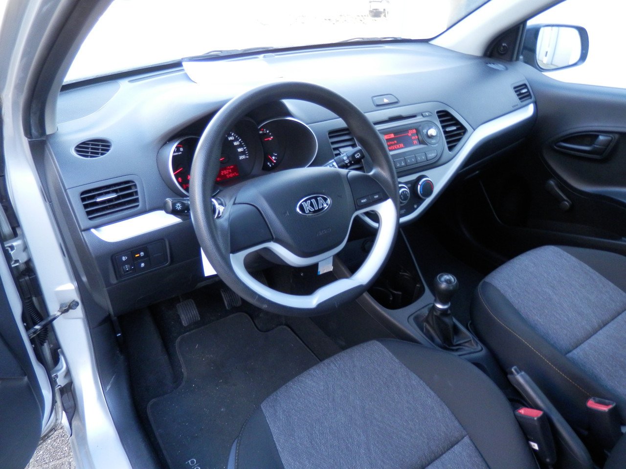 Auto Garant Biedt Aan: KIA Picanto 1.0 CVVT