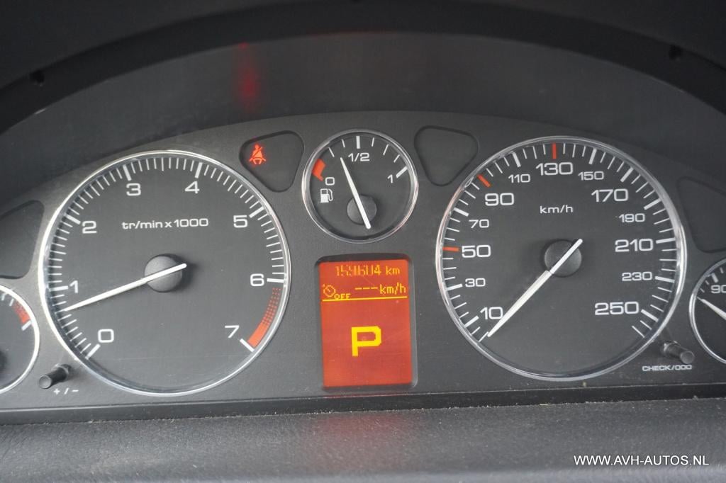 Peugeot 407 2.0-16v xr pack automaat