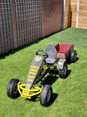 Skelter met aanhanger