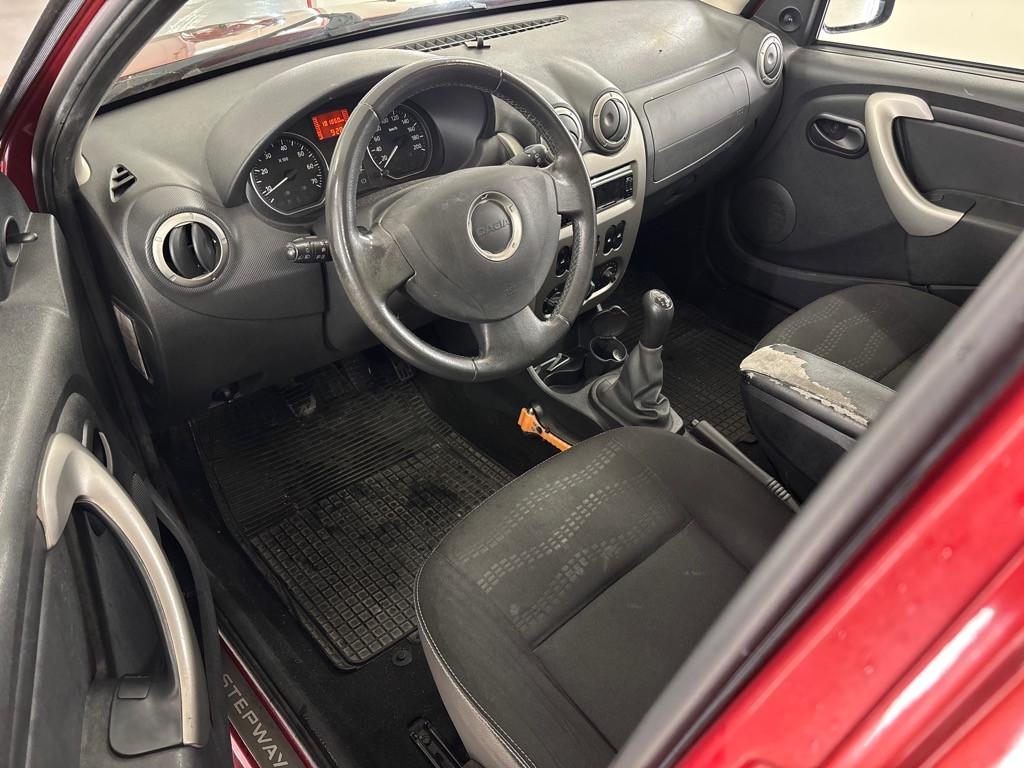 Dacia Sandero Stepway 1.6-Hoogzitter-Airco-trekhk-stuurbekr-nw.apk-2800,=
