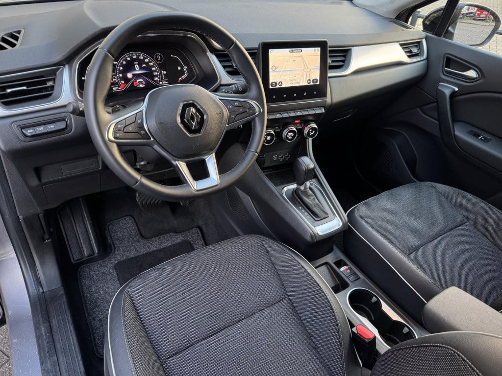 Renault Captur 1.3 tce 140 intens automaat, trekhaak!