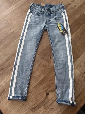 Broek van Indian Bleu maat 128.