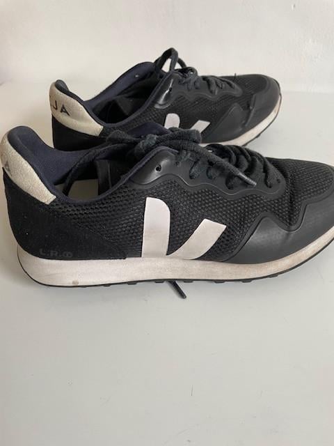 VEJA sneakers maat 39