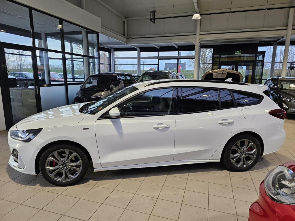 Ford Focus wagon 1.0 ecoboost hybrid st line x