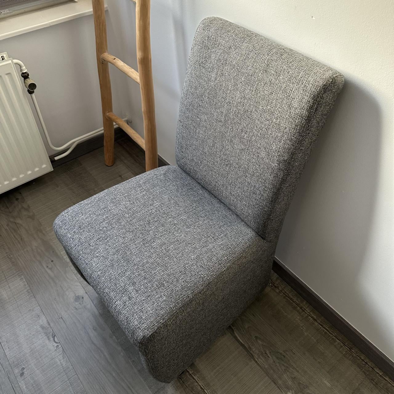Stoel op wieltjes