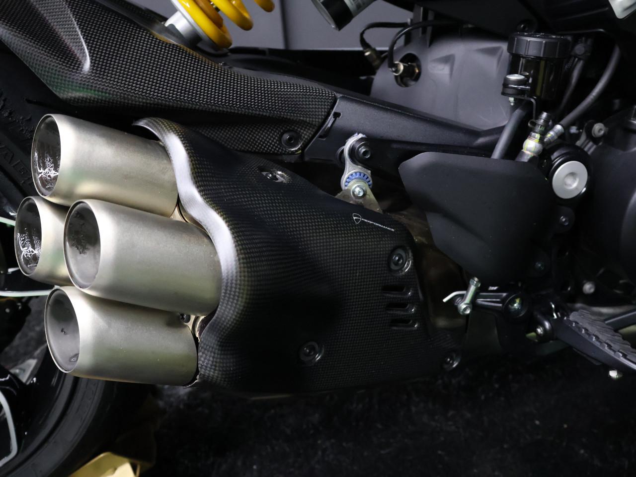 DIAVEL V4 | Carbon + Accessoires (T.w.v. €2680.-)