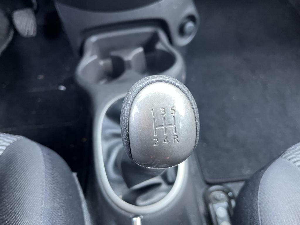 Nissan Micra 1.2 acenta 5 drs 16 dkm clima cruise lmv