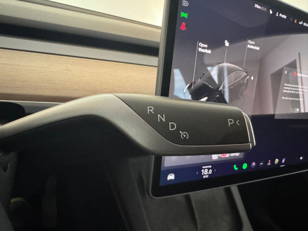 Tesla Model Y long range awd 75 kwh