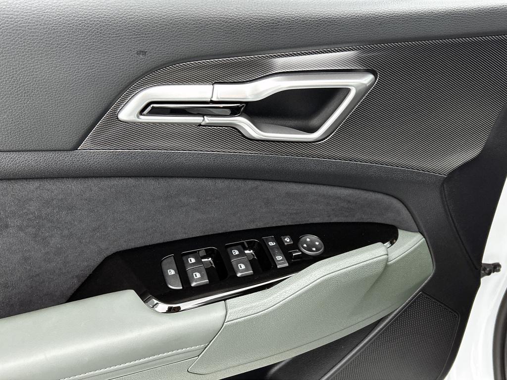 Kia Sportage 1.6 t-gdi plug-in hybrid awd dark edition stoel- stuur verwarm