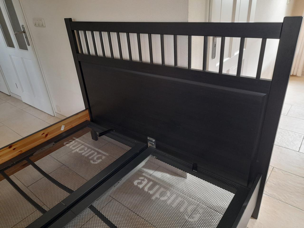 2 Persoons bed met verstelbare Auping bodems 160 x 200 (in goede staat )