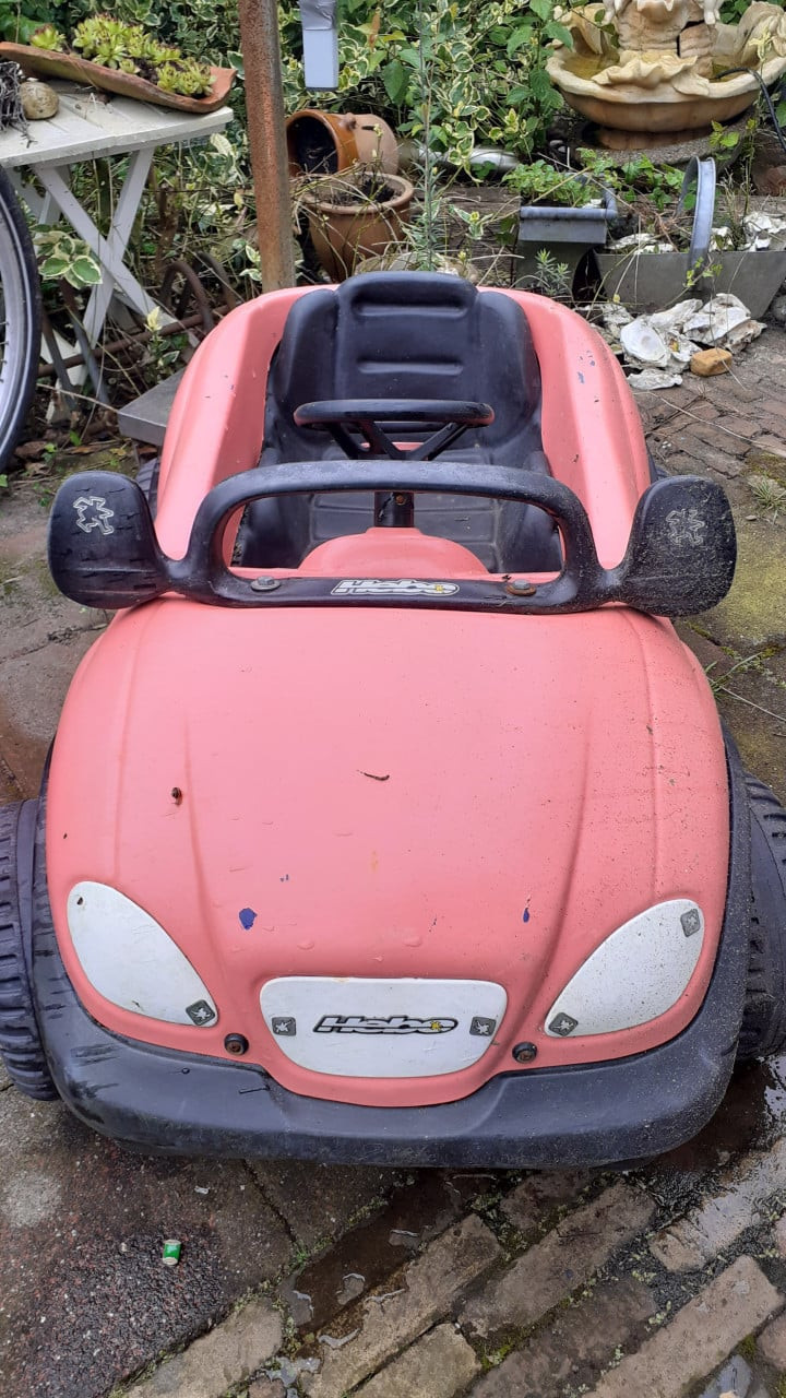 2 X Skelter - Electrische Roze Volkswagen..Kever.? & Quad 4-Wheel