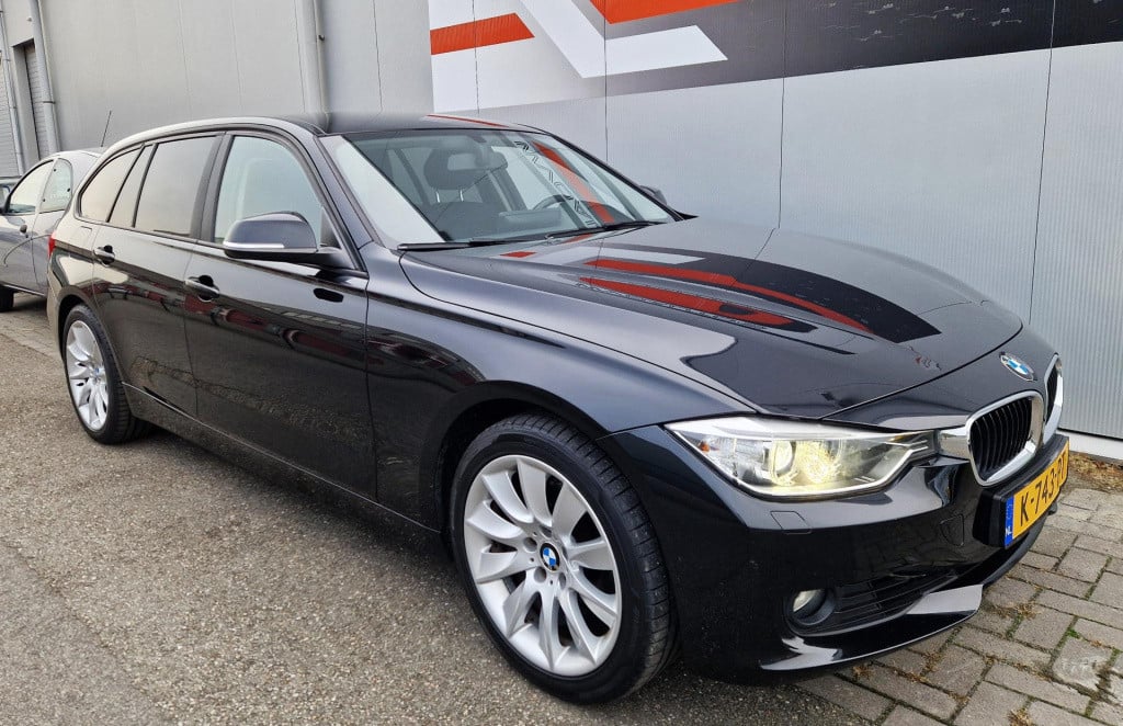 BMW 3-serie touring 320i executive