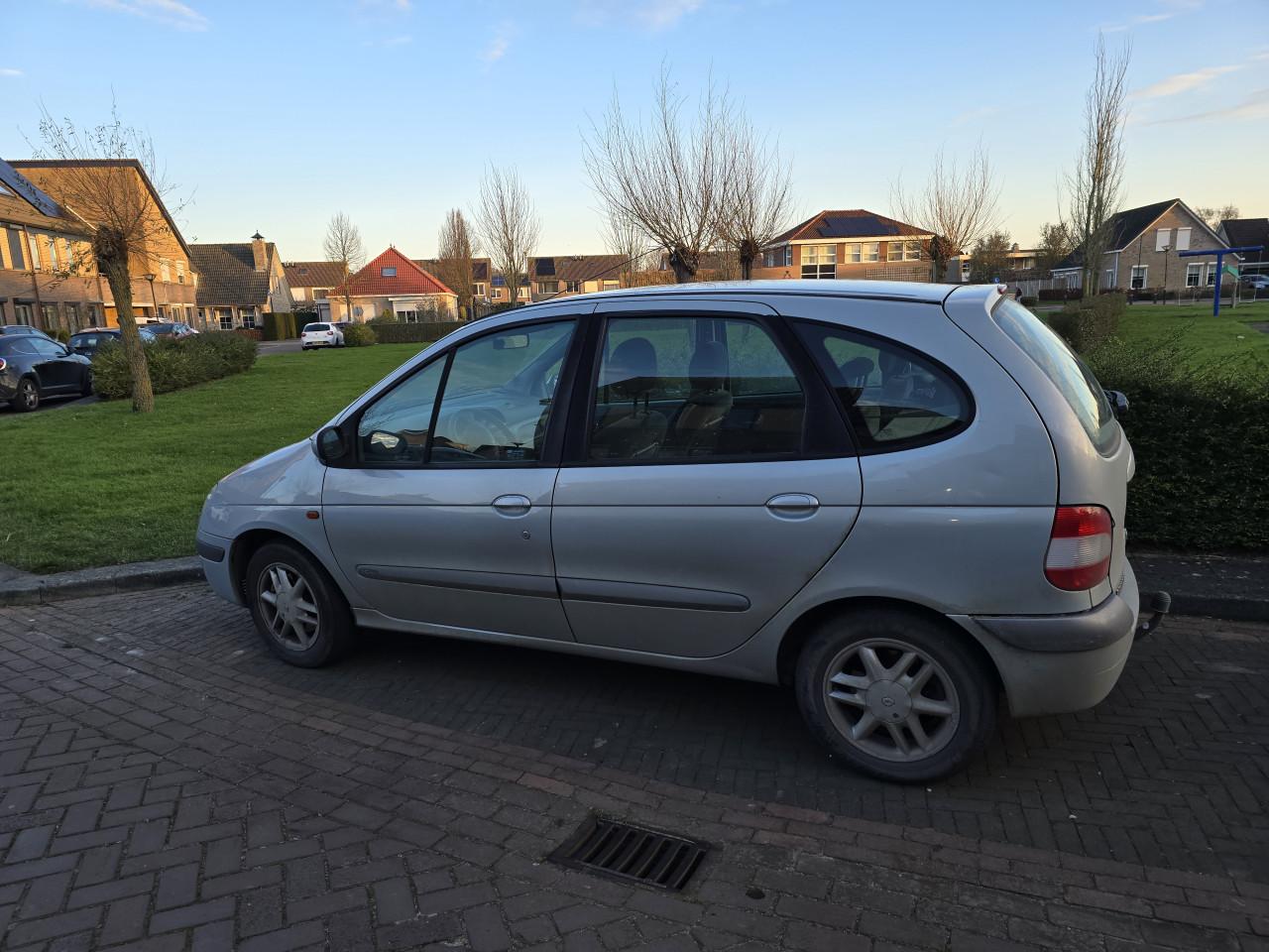 Renault Scenic 1.6 16v 2002 Grijs