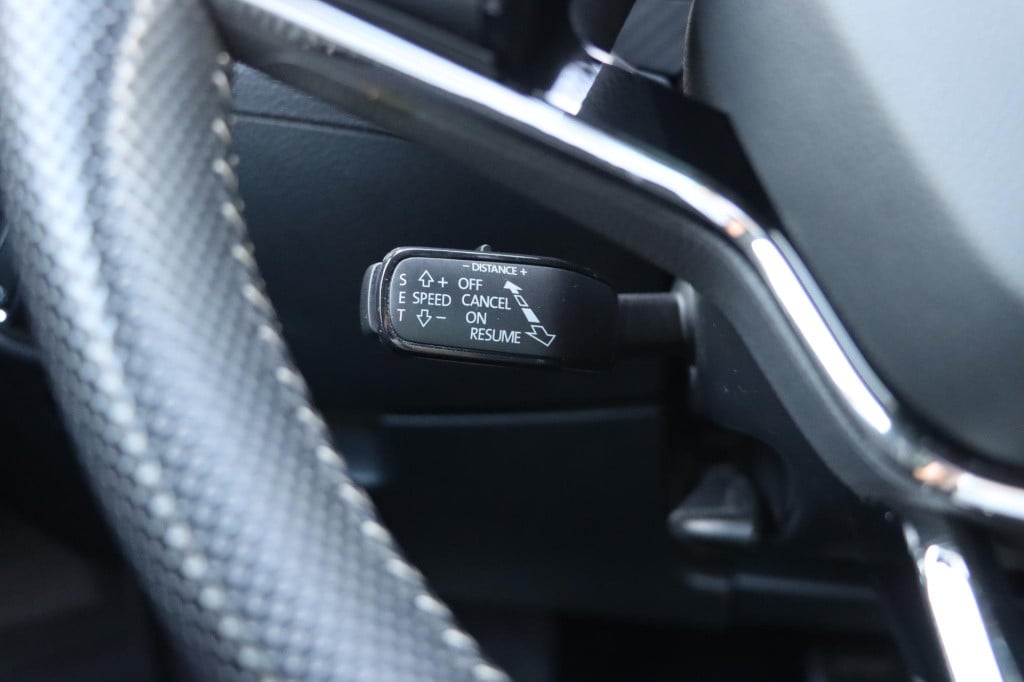 Skoda Superb combi 1.4 tsi iv sportline business