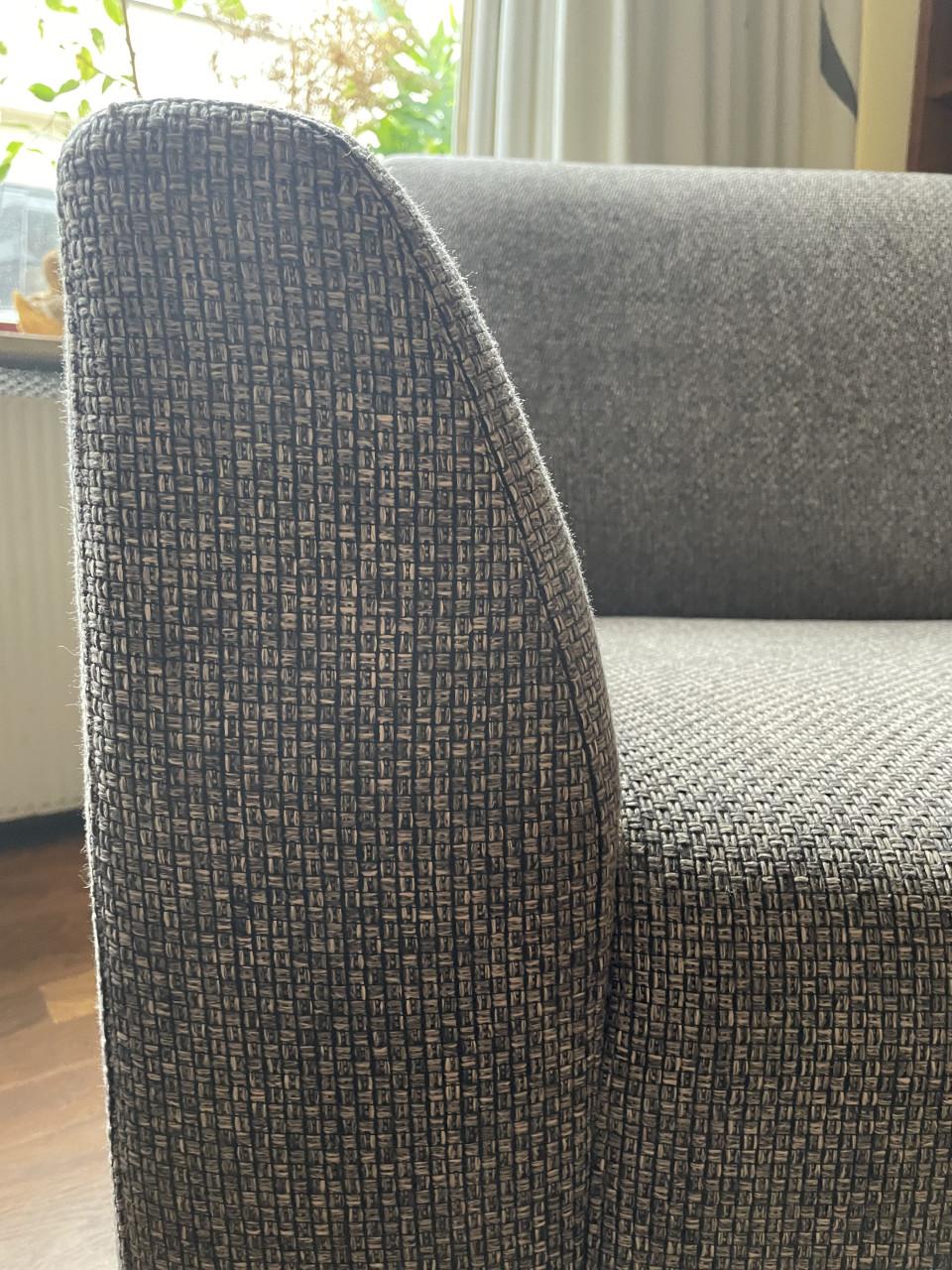 Stoel voor de zithoek + Hocker