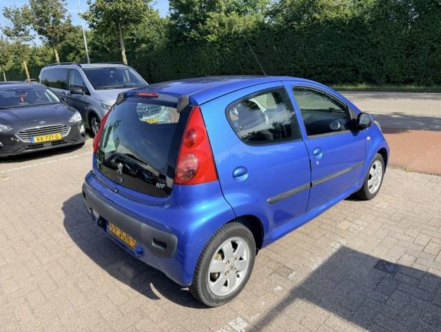 Peugeot 107 1.0-12v sublime