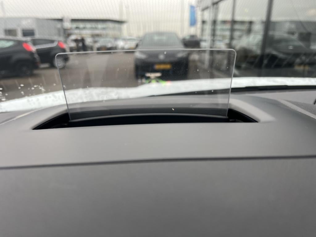 Ford Kuga 2.5 phev e-cvt 225pk st-line x , pano dak , 19inch , voorruitverw