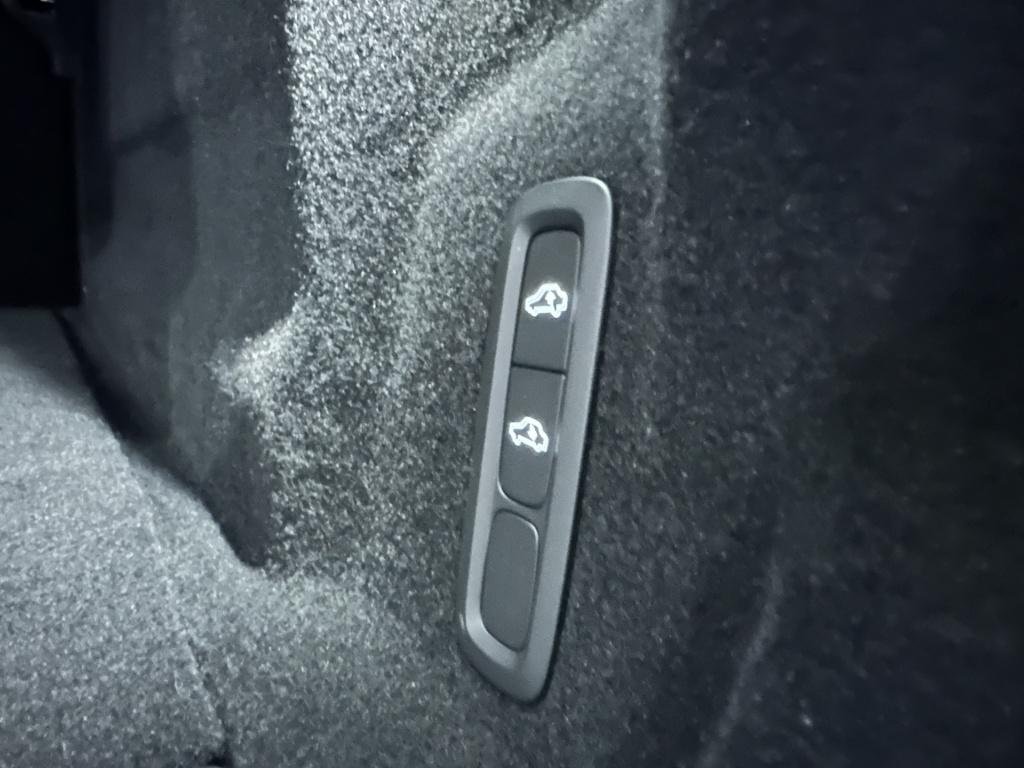 Volvo XC60 2.0 t8 plug-in hybrid awd plus black edition *nieuw model*