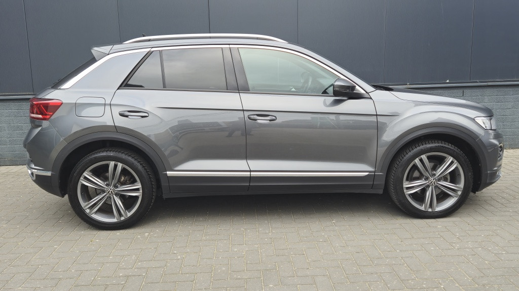 Volkswagen T-roc 1.5 tsi sport*acc*clima*navi*camera*blind spot*virtual*18 