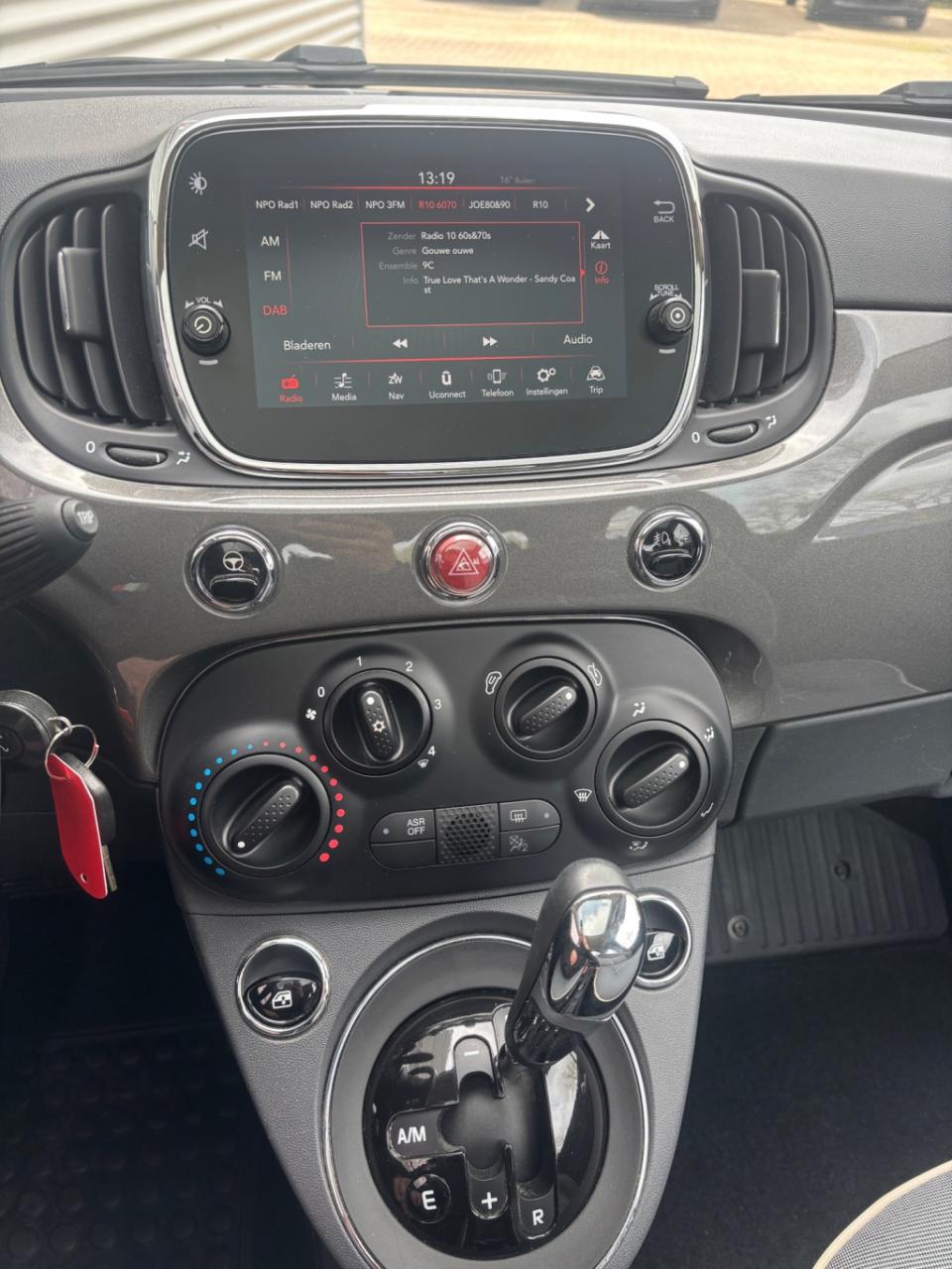 Fiat 500 1.2 lounge automaat