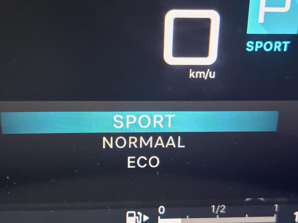 Citroen C5 X 130 eat8 automaat business plus leder/clim/nav/cam