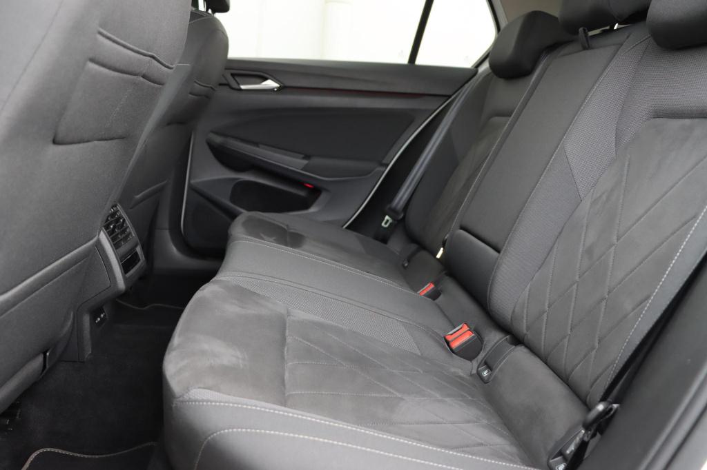Volkswagen Golf 1.4 ehybrid style 204pk dsg6 | soh 95,1% |