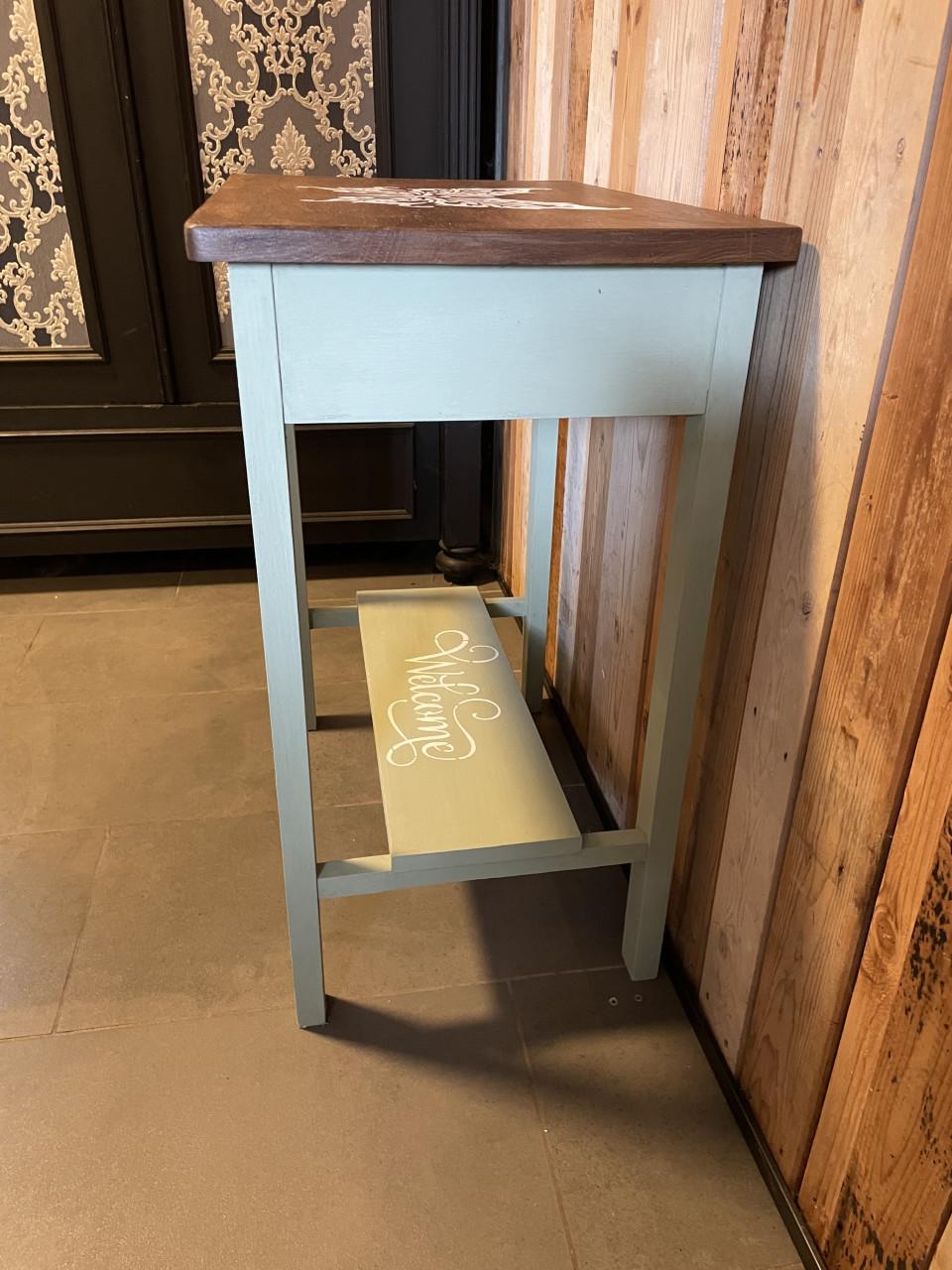 UNIEK Upcycle Sidetable / Haltafeltje - Saliegroen met Vlinder & Welcome