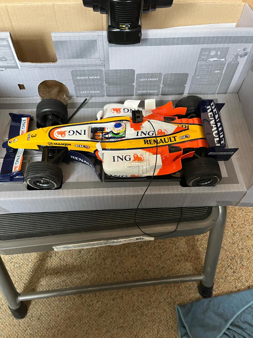 F1  F 28 radiografisch schaalmodel -collectors item