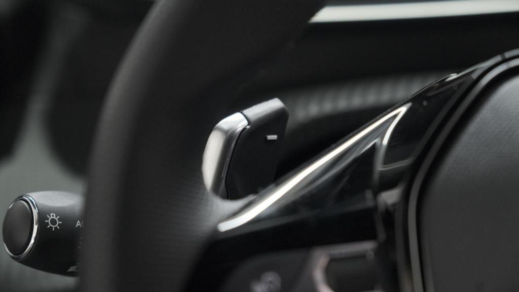 Peugeot 2008 puretech 130 eat8 gt | 360 camera | adaptieve cruise control |