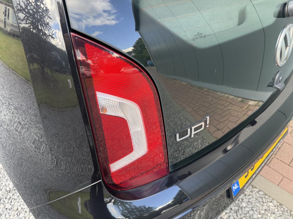Volkswagen UP! 1.0 move up! blue motion 5-drs