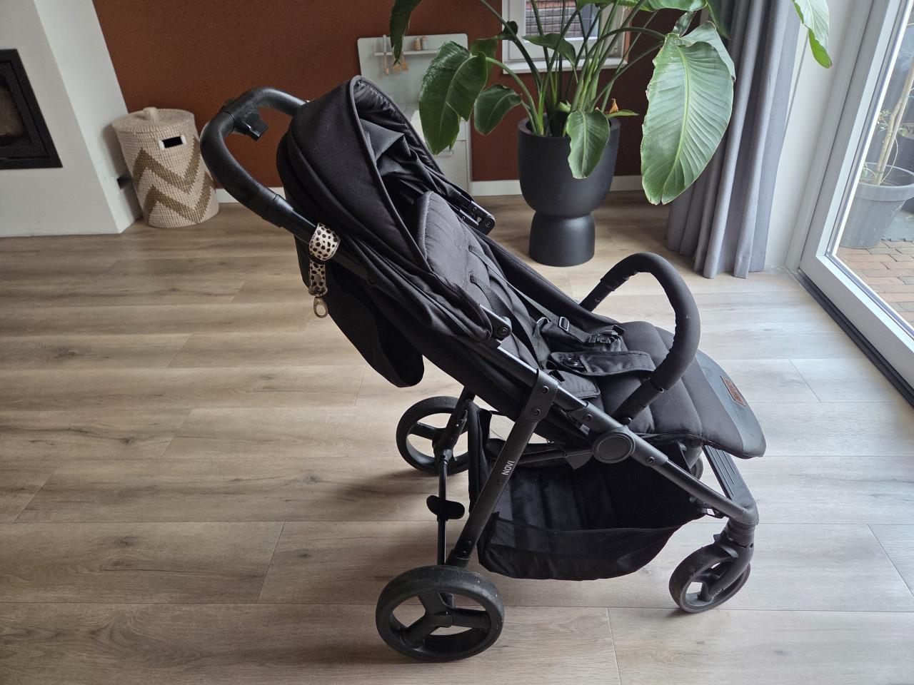 Novi Grande Go Buggy - zo goed als nieuw!