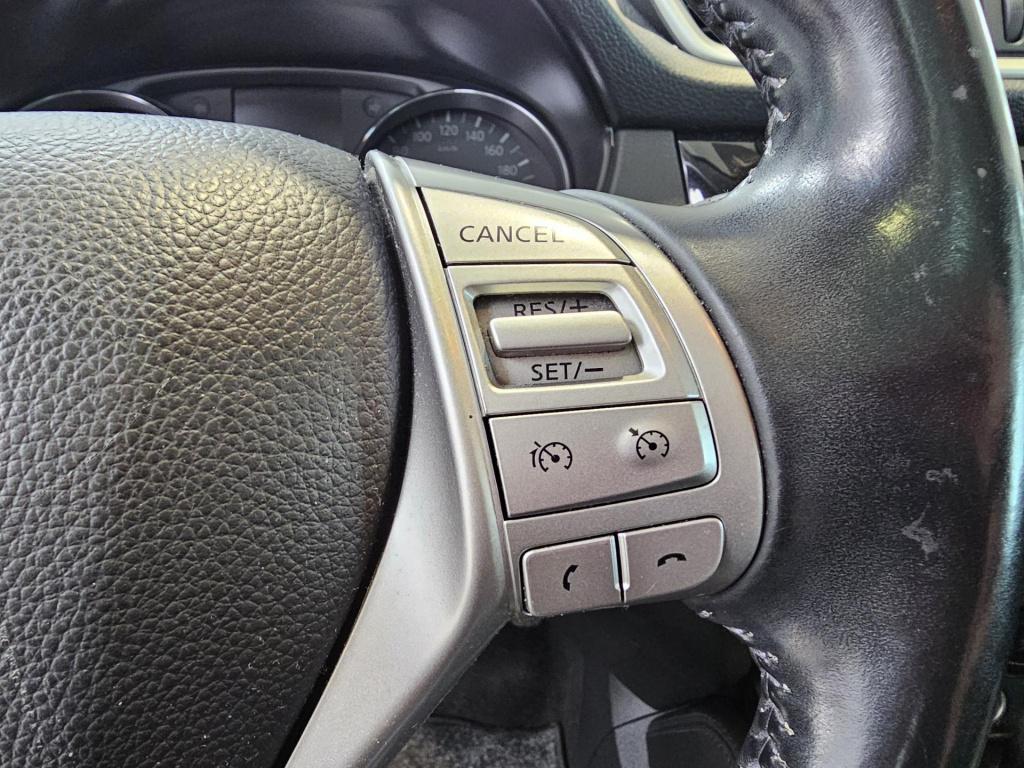 Nissan Qashqai 1.2 premier edition
