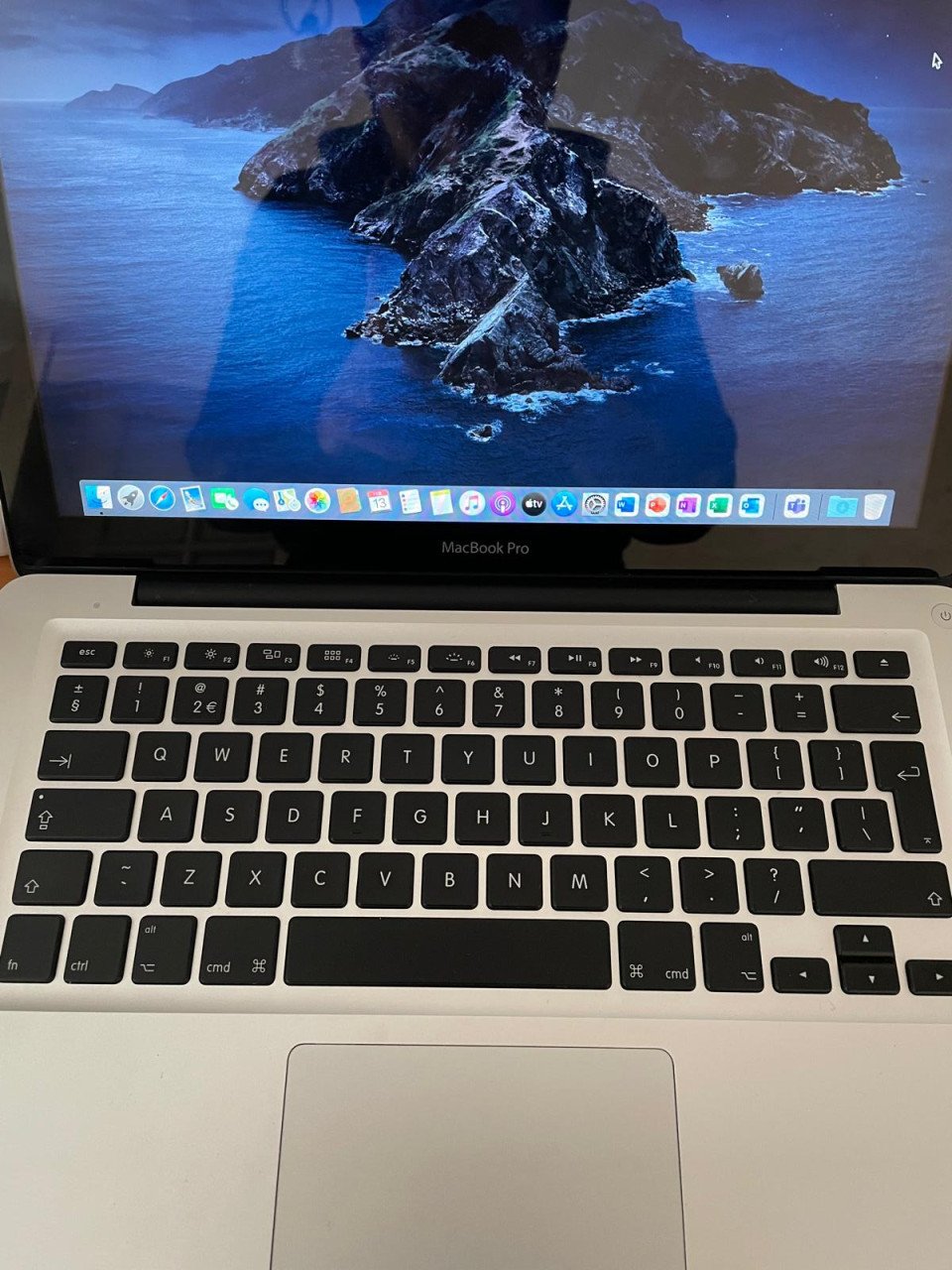 Apple Macbook 13 inch met SSD i5 Office Sleeve