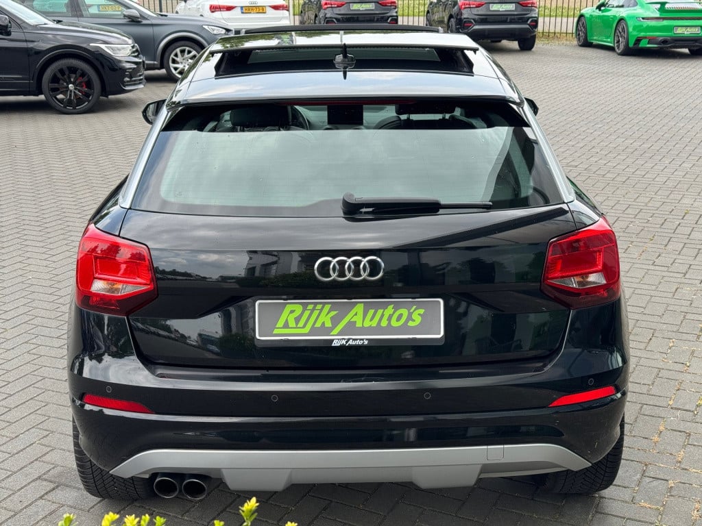 Audi Q2 1.4 tfsi cod s-line * panoramadak * trekhaak * 1e eigenaar