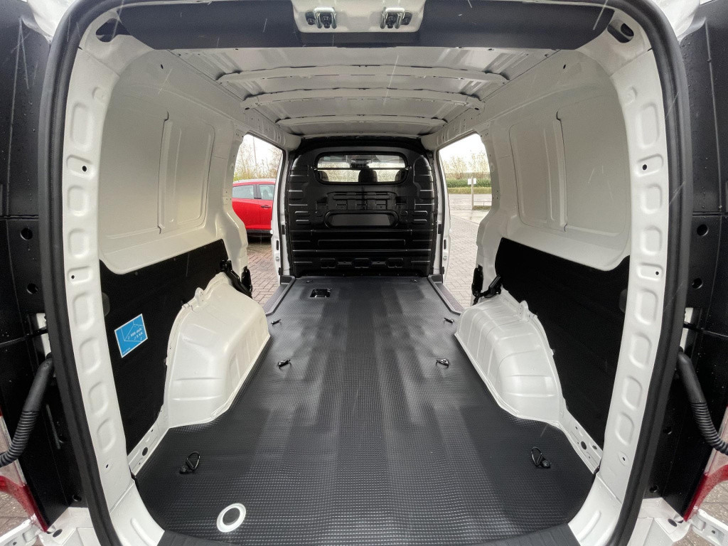 Hyundai Staria 1.6 t-gdi hev