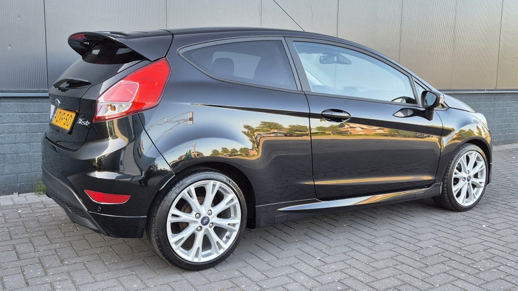 Ford Fiesta 1.0 ecoboost. sport*navi*airco*pdc*lmv*nap*