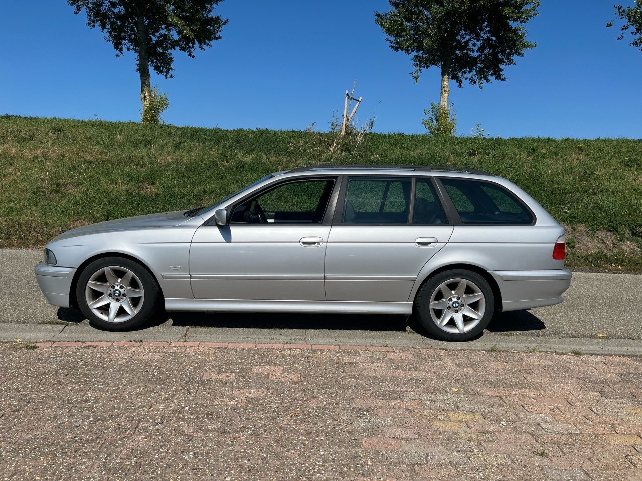 BMW 525i E39