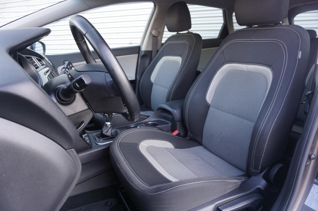 Kia Cee'd sportswagon 1.6 gdi businessline climate / navi / cruise / camera
