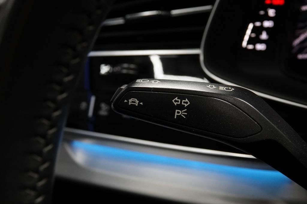 Audi Q8 55 tfsi quattro | rsq8 interieur | pano | acc | maxton |