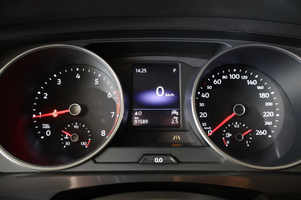 Volkswagen Tiguan Allspace 1.5 tsi comfortline business 7p nl auto, trekhaa