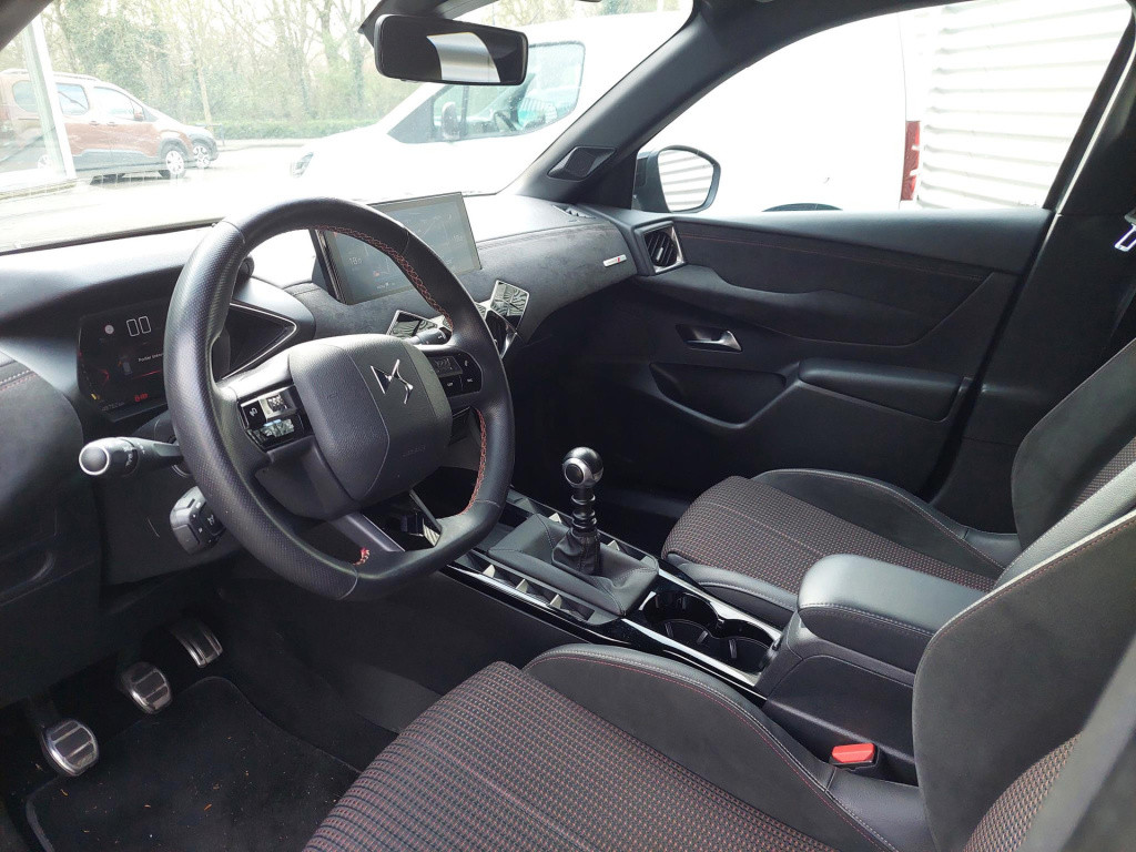 Ds Ds 3 crossback 100 performance line navi/cam/keyless