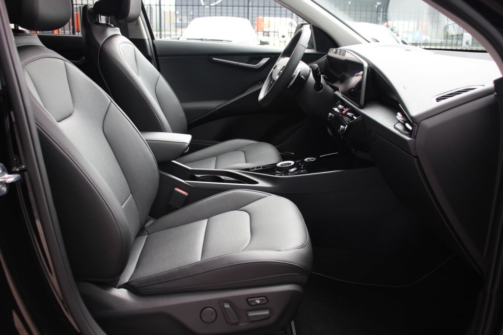 Kia Niro Ev executiveline 64.8kwh | schuifdak | warmtepomp
