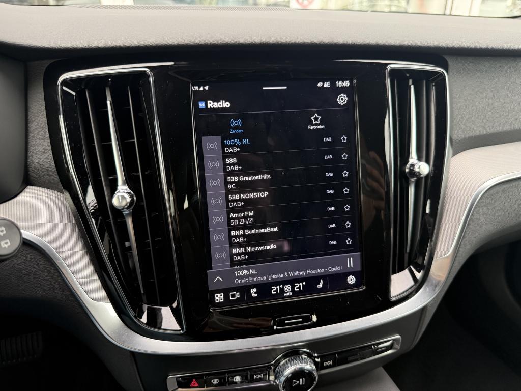 Volvo V60 t6 398pk recharge plus dark| adap.cruise| 360camera| trekaak