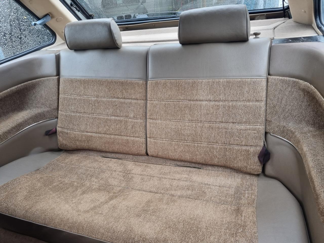 Mazda 323 1.5 GLX Automaat | Voor de liefhebber!