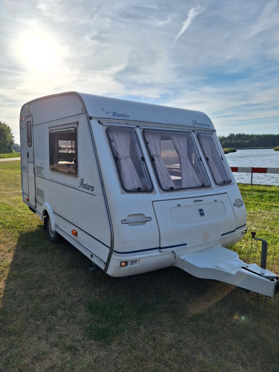 Caravan pentara compass 360 bwjr 2000