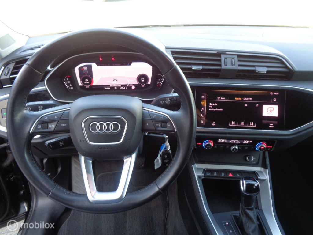 Audi Q3 35 tfsi sportback business/s-line/automaat/ecc/stoelverw/pdc/lm vel