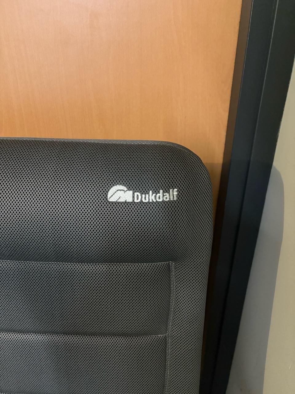 2 Dukdalf grande campingstoelen met losse voetensteun