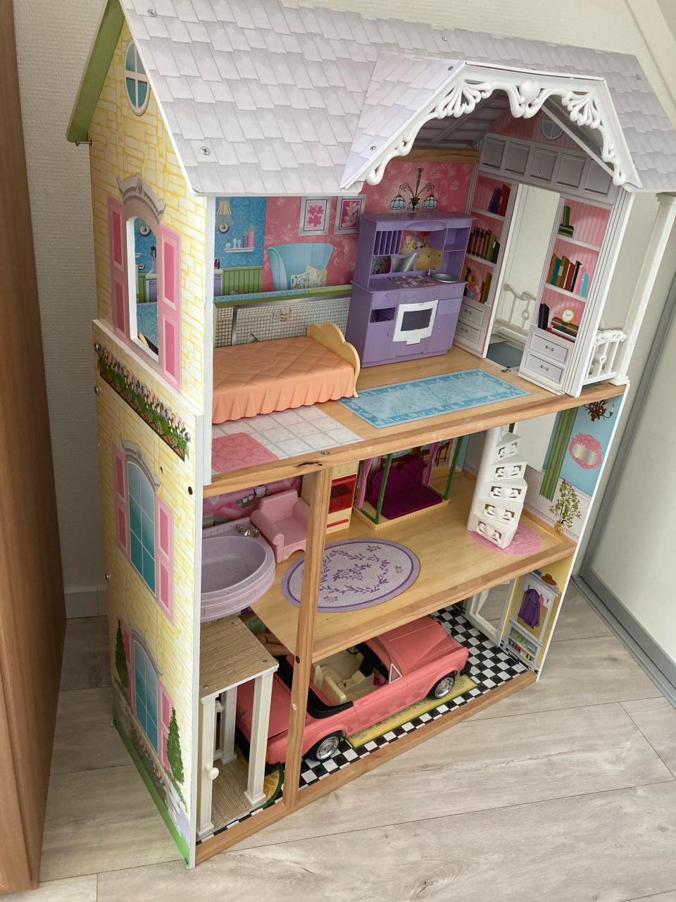 Barbie huis poppenhuis