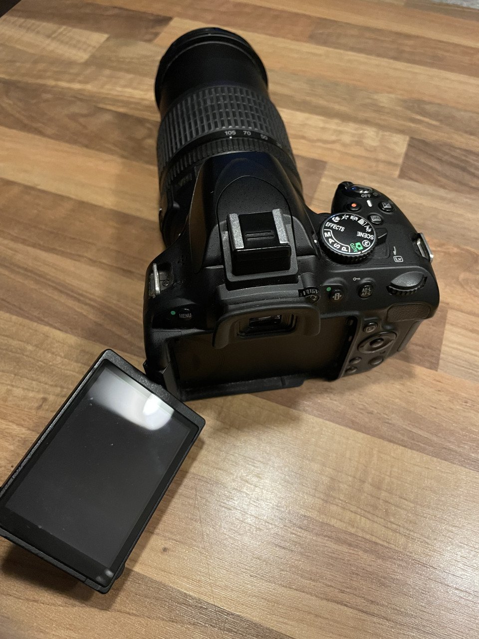 Nikon D5100 digitale spiegelreflex camera + Nikon AF-S DX 18-105mm lens